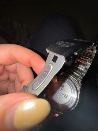 Reloj Lotus Hombre Negro y Plateado