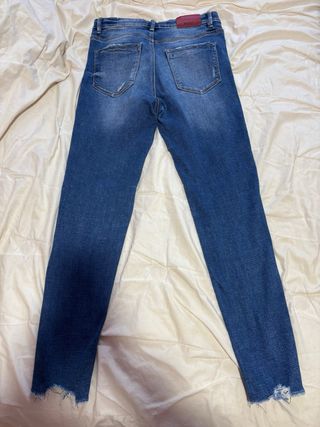 Stradivarius Vaqueros Tiro Alto Talla L