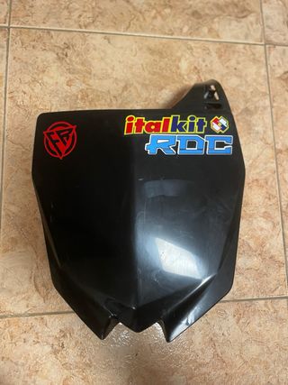 Careta plana para YZ