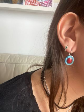 Pendientes ovalados con coral y turquesa