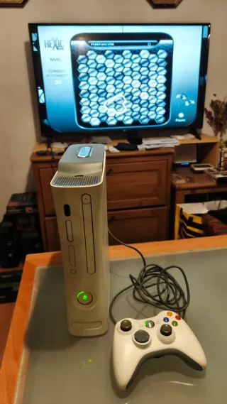 Xbox 360 Blanca con Mando