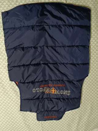 Chaleco acolchado Vale Cuatro azul y naranja