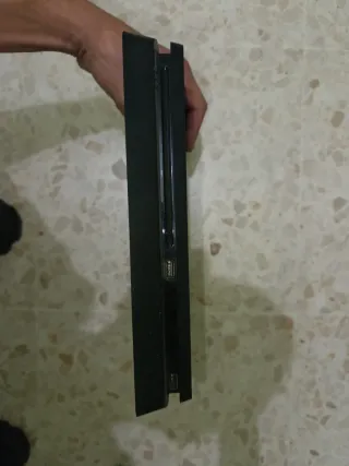 PlayStation 4 Slim