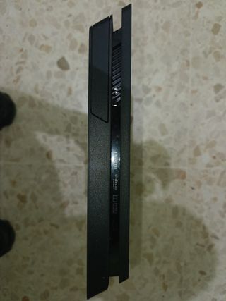 PlayStation 4 Slim