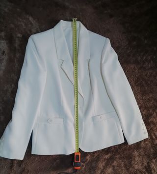 chaqueta fina de mujer,con hombreras