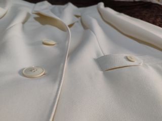 chaqueta fina de mujer,con hombreras