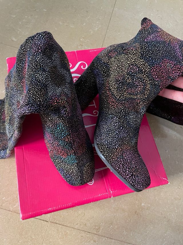 Botas altas negras multicolor