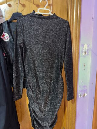 Vestido brillante plateado y negro