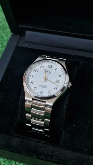 Reloj Lotus Plata y Blanco