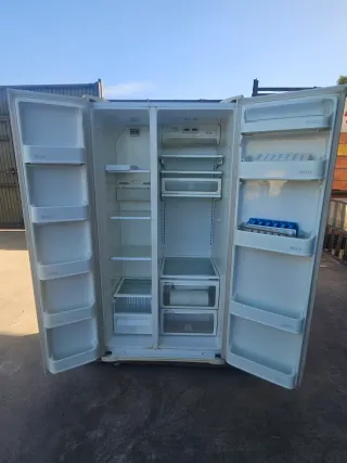 Frigorífico americano blanco