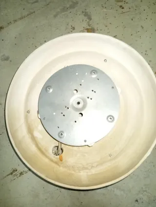 Lámpara de cerámica con flor