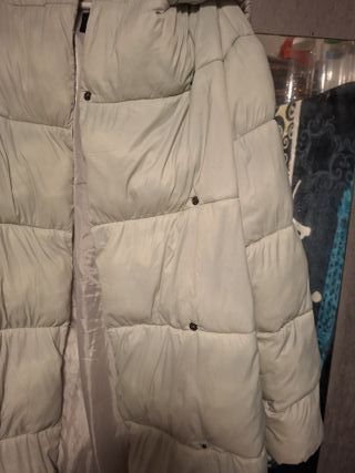 Chaqueta anorak impermeable blanco roto