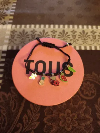Pulsera Tous Hilo Marrón con Charms Frutas