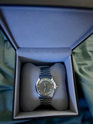 Reloj Gucci Marrón de Lujo. 