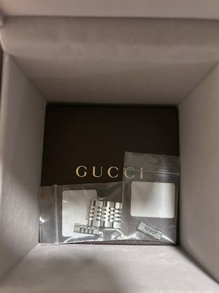 Reloj Gucci Marrón de Lujo. 