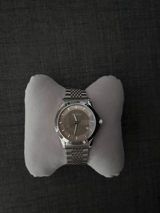 Reloj Gucci Marrón de Lujo. 