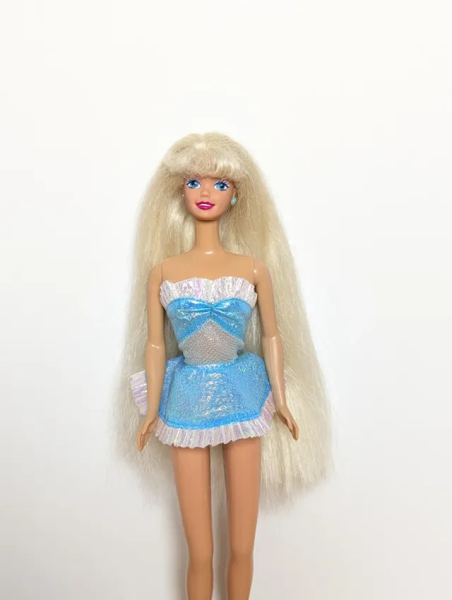 Muñeca Barbie Foam 'n Color Azul