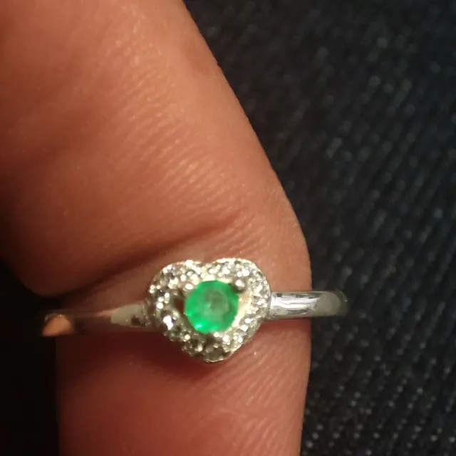 Anillo Corazón Esmeralda
