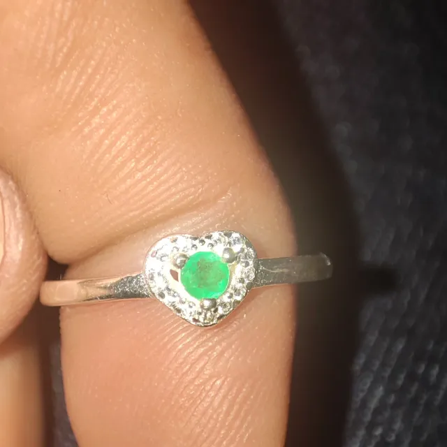 Anillo Corazón Esmeralda