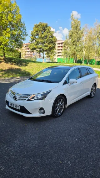 Toyota Avensis 2013