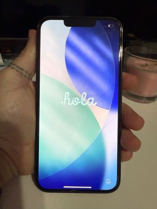 Confezione iPhone 13 da 128 GB e iPhone 13 Pro da 256G. 