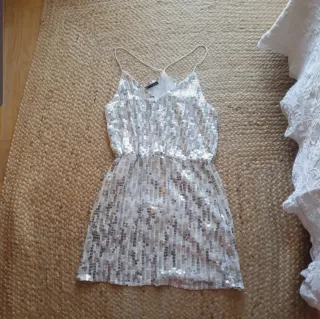 Vestido plateado lentejuelas talla m