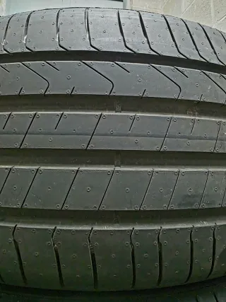 4 Neumáticos Pirelli Scorpion 255/40 R20 XL Nuevos