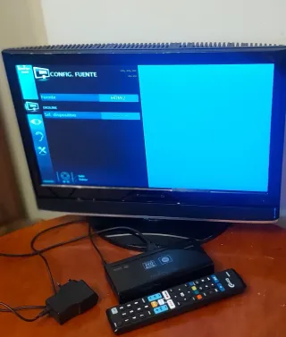 TV Monitor 19"HDMI USB TDT HD VGA Grundig
