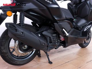 YAMAHA X-MAX 125 TECH MAX