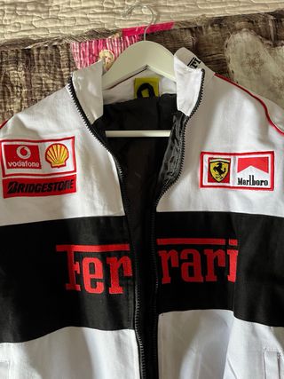 Chaqueta Ferrari Racing Negra Roja Blanca