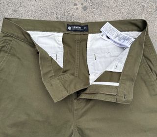 Pantalón modelo Howland de la marca Element
