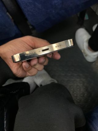 iPhone 13 Pro oro
