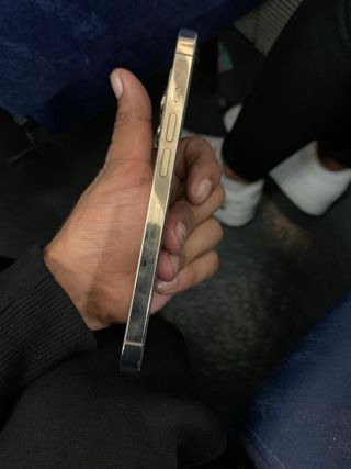iPhone 13 Pro oro