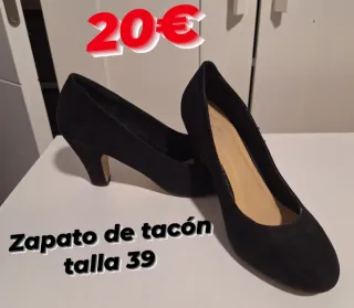 Zapato de tacón negro talla 39