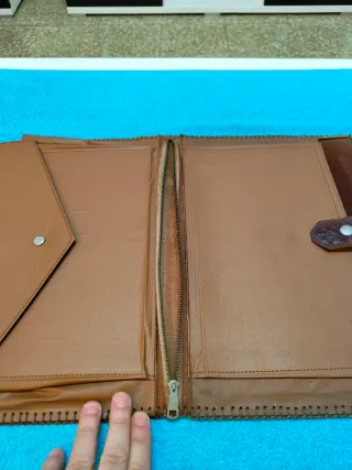 Portadocumentos cuero Vintage.