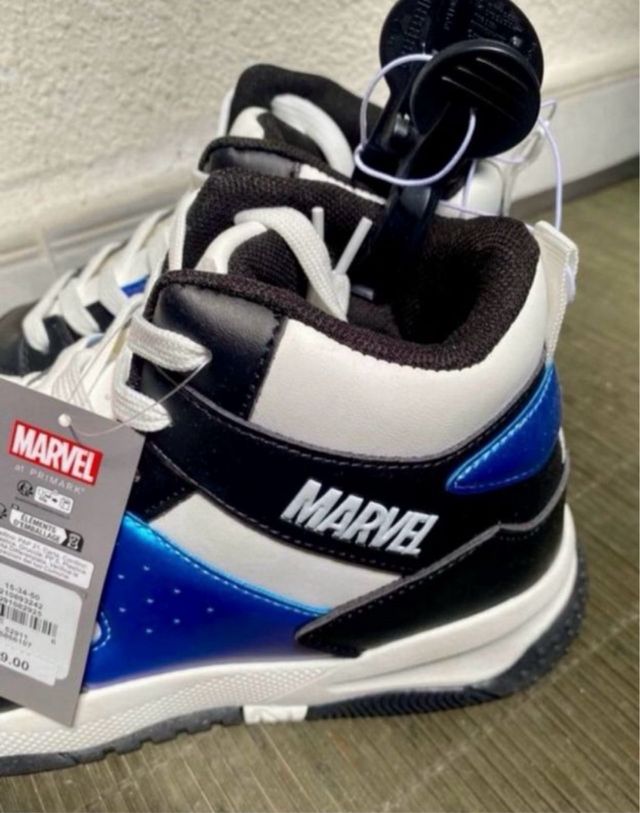 Zapatillas Marvel Nuevas Talla 39 unisex