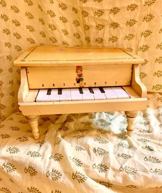 Piano de cola de juguete madera vintage años 50-60