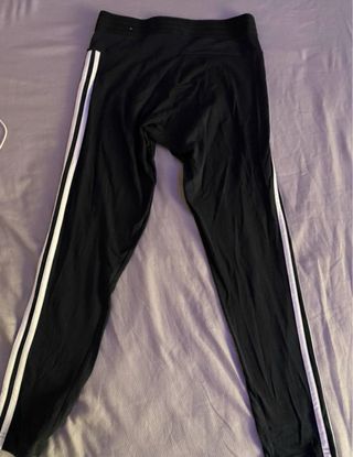 Leggings Adidas negros con rayas blancas