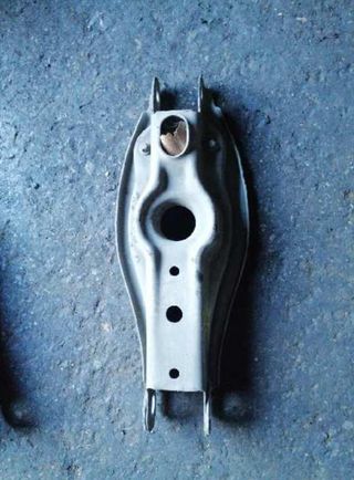Brazo suspensión inferior trasero bmw 234163 serie