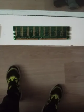 Módulo RAM Kingston KVR 256MB DDR
