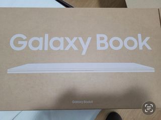 GalaxyBook 4 - SEMI NUEVO *leer*