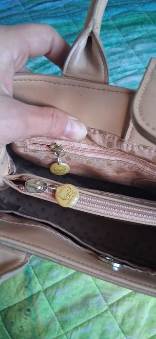 Borsa Hello Kitty x Camomilla Beige a mano con zip