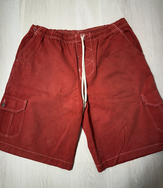 Pantalón corto baggy rojo