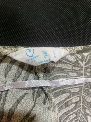 Mono corto estampado hojas verano