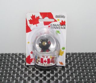 Globo de Neve Canadiense Souvenir Magnético