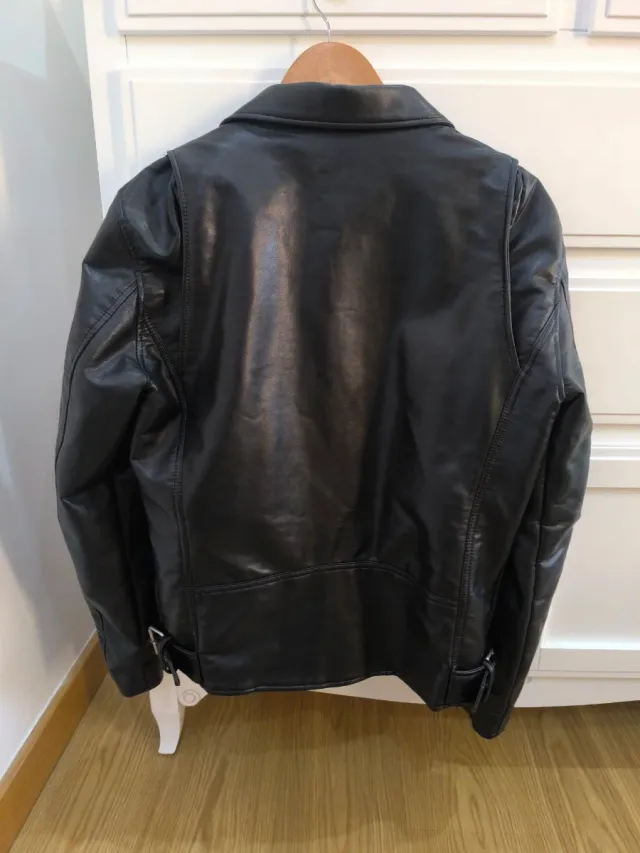 Cazadora de cuero Zara