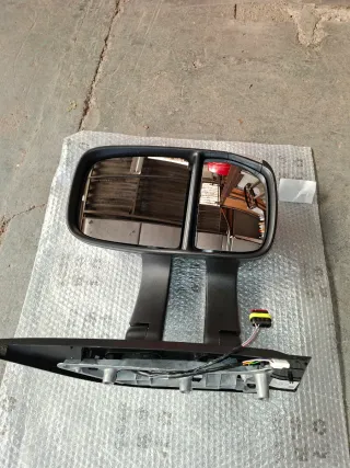 Retrovisor Iveco Daily Derecho Largo 2014
