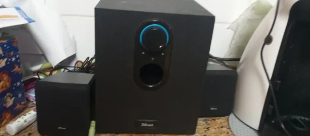 Altavoces Trust 2.1 Negro/Azul