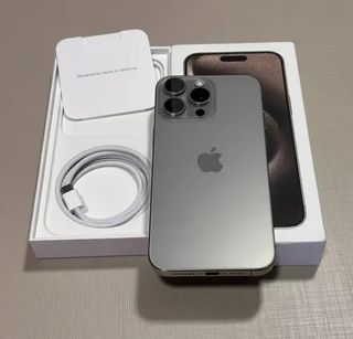 iPhone 15 Pro Max Grigio/Argento