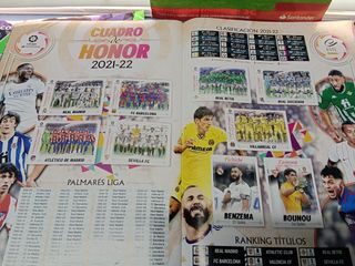 Álbum de cromos de futbol, Futbol Liga 2022-23. casi Completo. Panini ( faltan 4 cromos)